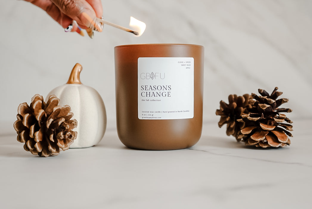 Cloves Spices + Sweet Musk Apples Candle